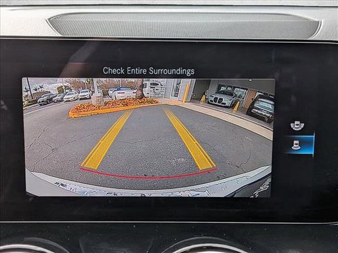 Used 2023 Mercedes-Benz GLB 250 image 13