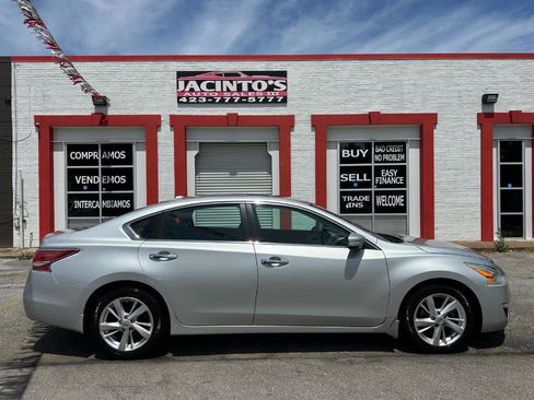 Used 2015 Nissan Altima 2.5 SL w/ Moonroof Package FWD image 1