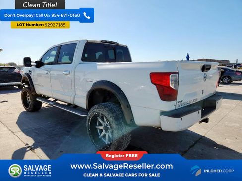 Used 2016 Nissan Titan SV image 3