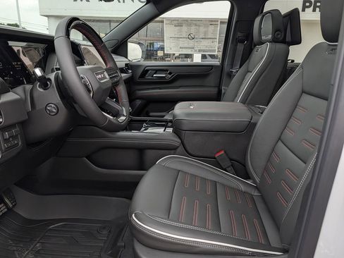 New 2026 GMC Yukon AT4 Ultimate AWD/4WD image 23