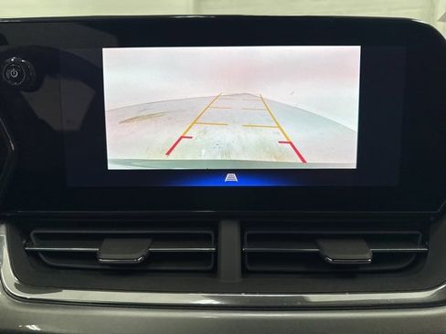 Used 2024 Chevrolet Trax LT image 16