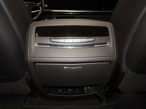 Used 2026 Cadillac Escalade ESV Platinum Sport w/ LPO, ONYX Package AWD/4WD image 34