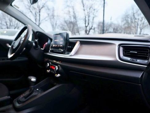 Used 2023 Kia Rio S w/ Technology Package image 35