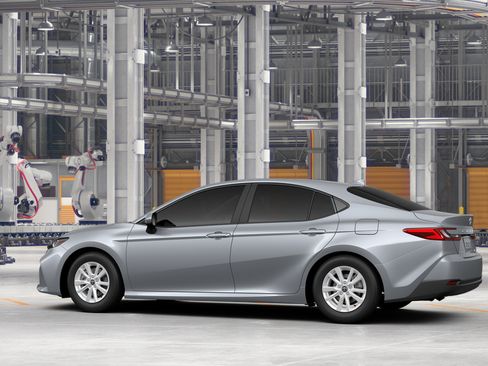 New 2026 Toyota Camry LE w/ Convenience Package FWD image 5
