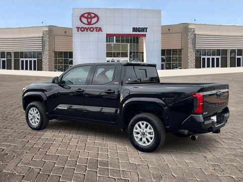 Certified 2025 Toyota Tacoma SR5 image 5