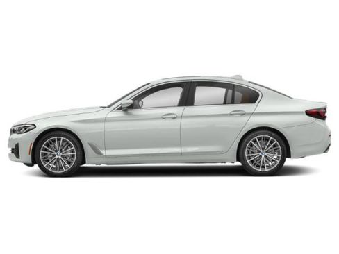 Used 2023 BMW 530i w/ Convenience Package RWD image 3