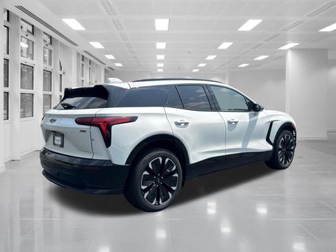 Used 2024 Chevrolet Blazer EV RS RWD image 5