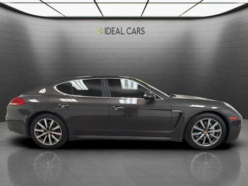 Used 2015 Porsche Panamera 4S w/ Premium Package Plus AWD/4WD image 4