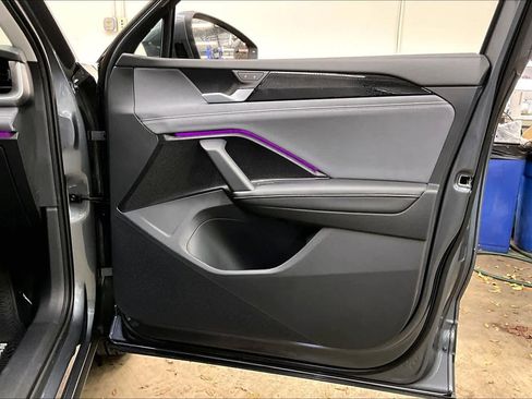 New 2026 Volkswagen Tiguan SE image 30