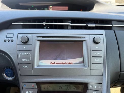 Used 2015 Toyota Prius Two FWD image 12