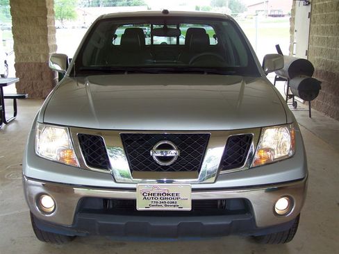 Used 2019 Nissan Frontier SL image 15