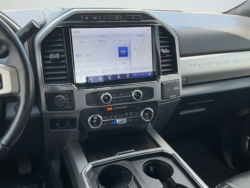 Used 2022 Ford F350 Lariat w/ Lariat Ultimate Package AWD/4WD image 8