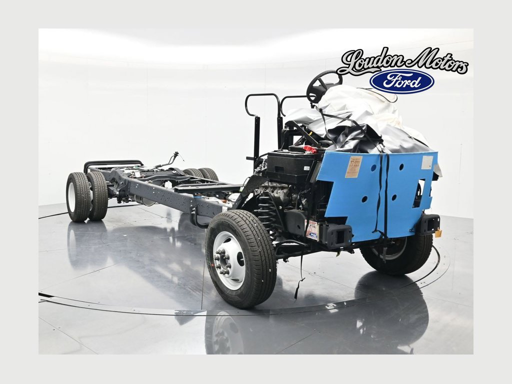 Used 2027 Ford E-350 and Econoline 350 Super Duty w/ Gaseous Engine Prep Package RWD image 1