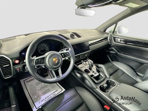 Used 2023 Porsche Cayenne w/ Premium Package AWD/4WD image 30