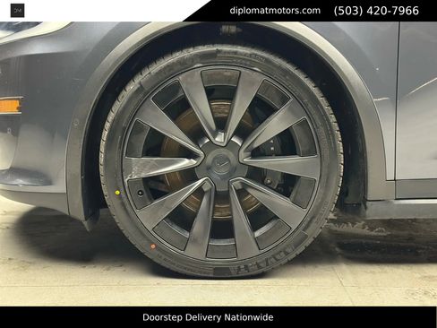 Used 2023 Tesla Model X image 39