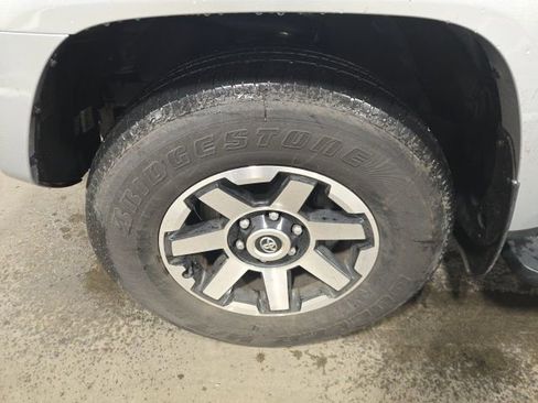 Used 2024 Toyota 4Runner TRD Off-Road image 10