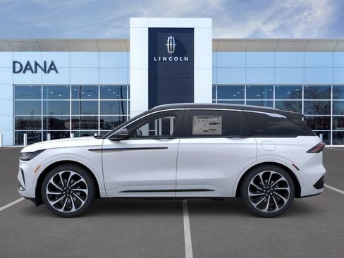 New 2026 Lincoln Nautilus Black Label image 3