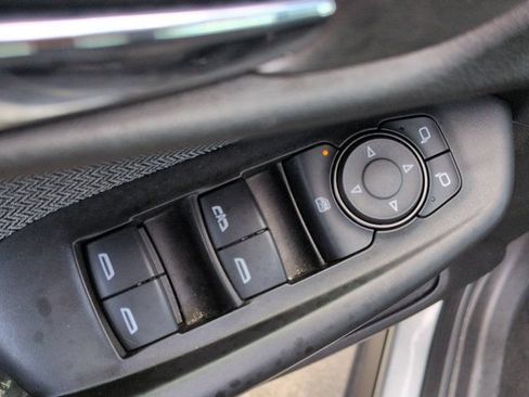 Used 2025 Chevrolet TrailBlazer LT AWD/4WD image 13