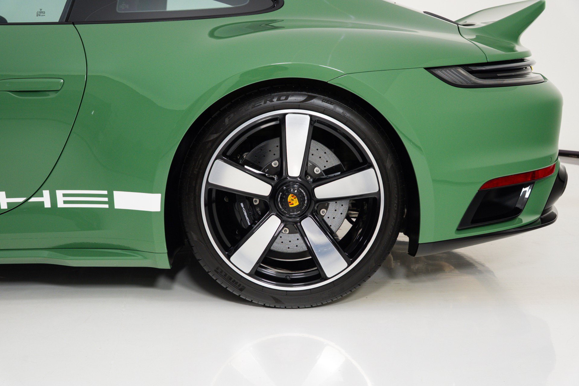 Used 2023 Porsche 911 Sport Classic RWD image 11