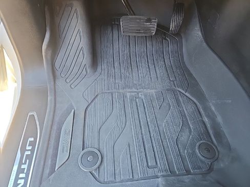 Used 2024 GMC Sierra 3500 Denali Ultimate image 15