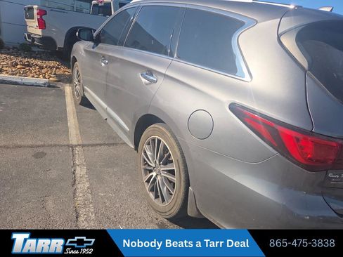 Used 2017 INFINITI QX60 Luxe w/ Deluxe Technology Package AWD/4WD image 5
