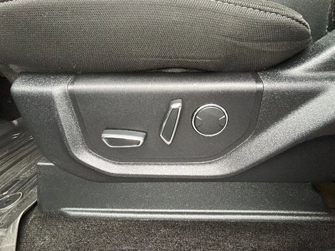 Used 2018 Ford F150 XLT w/ Equipment Group 302A Luxury image 14