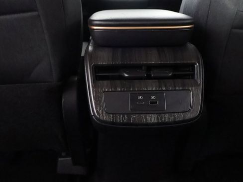 Used 2023 Nissan Ariya FWD image 45