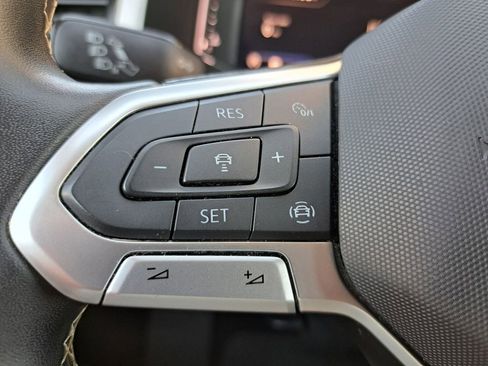 Used 2022 Volkswagen Atlas SE image 14