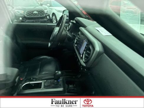 Certified 2020 Toyota Tacoma TRD Off-Road w/ TRD Premium Off Road Package image 24