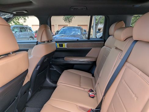 New 2026 Hyundai Santa Fe Limited FWD image 15