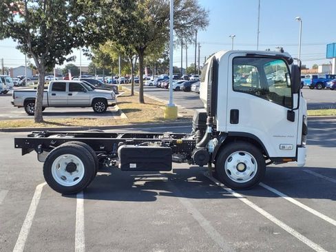 New 2025 Chevrolet Low Cab Forward 5500 XD image 3