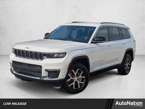Used 2025 Jeep Grand Cherokee L Limited image 1
