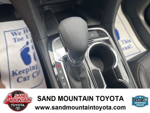 Used 2023 Chevrolet Equinox Premier FWD image 20