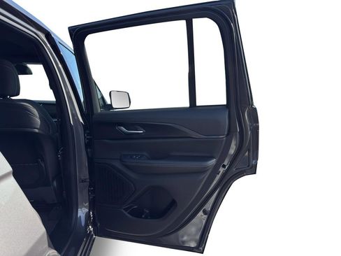 New 2026 Jeep Grand Cherokee Laredo X image 16