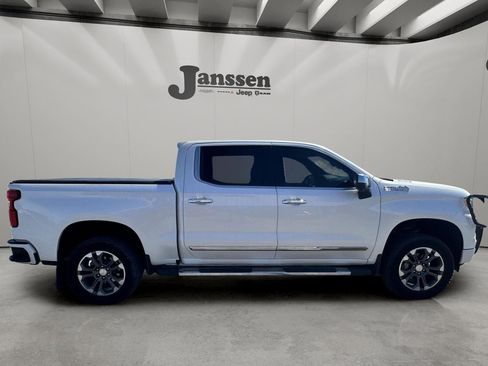 Used 2022 Chevrolet Silverado 1500 High Country image 6