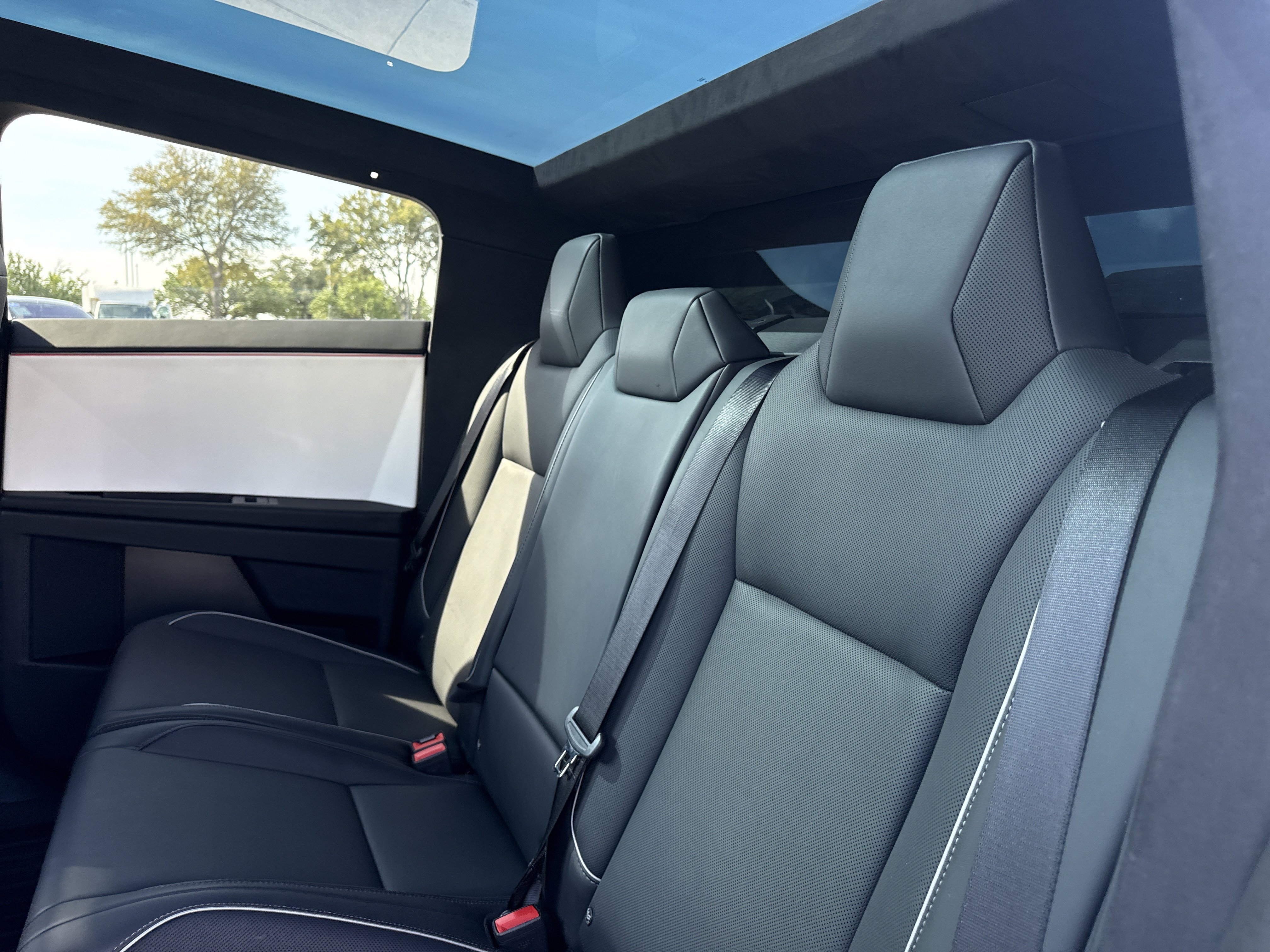 Used 2024 Tesla Cybertruck Cyberbeast AWD/4WD image 10