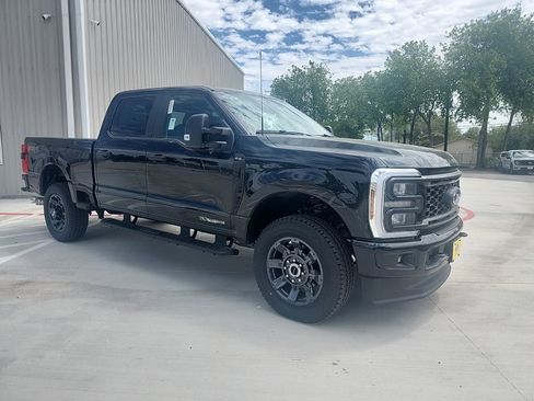 New 2026 Ford F250 XL w/ STX Appearance Package AWD/4WD image 7