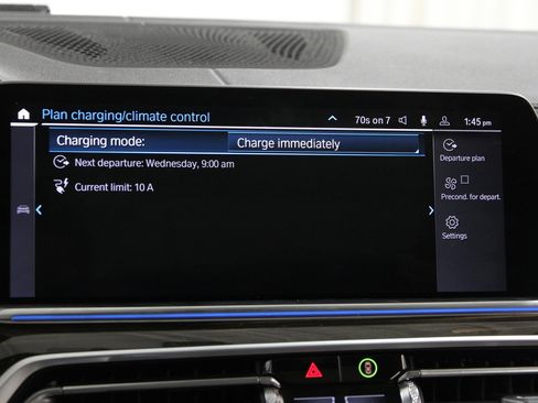 Certified 2023 BMW X5 xDrive45e w/ Executive Package image 13