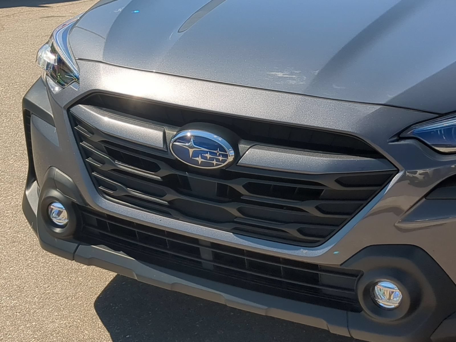 Certified 2025 Subaru Outback Premium AWD/4WD image 9