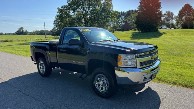 Used 2013 Chevrolet Silverado 1500 W/T w/ LS Package AWD/4WD image 4