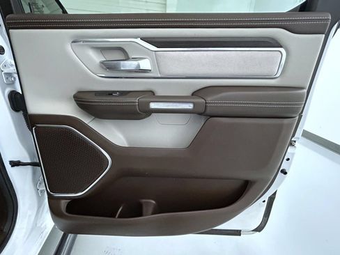Certified 2025 RAM 1500 Laramie AWD/4WD image 17