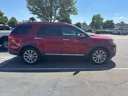 Used 2017 Ford Explorer Limited AWD/4WD image 7