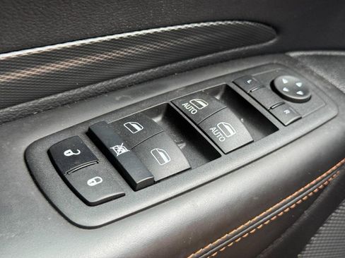 Used 2022 Dodge Durango R/T w/ Tow 'N Go Package AWD/4WD image 27