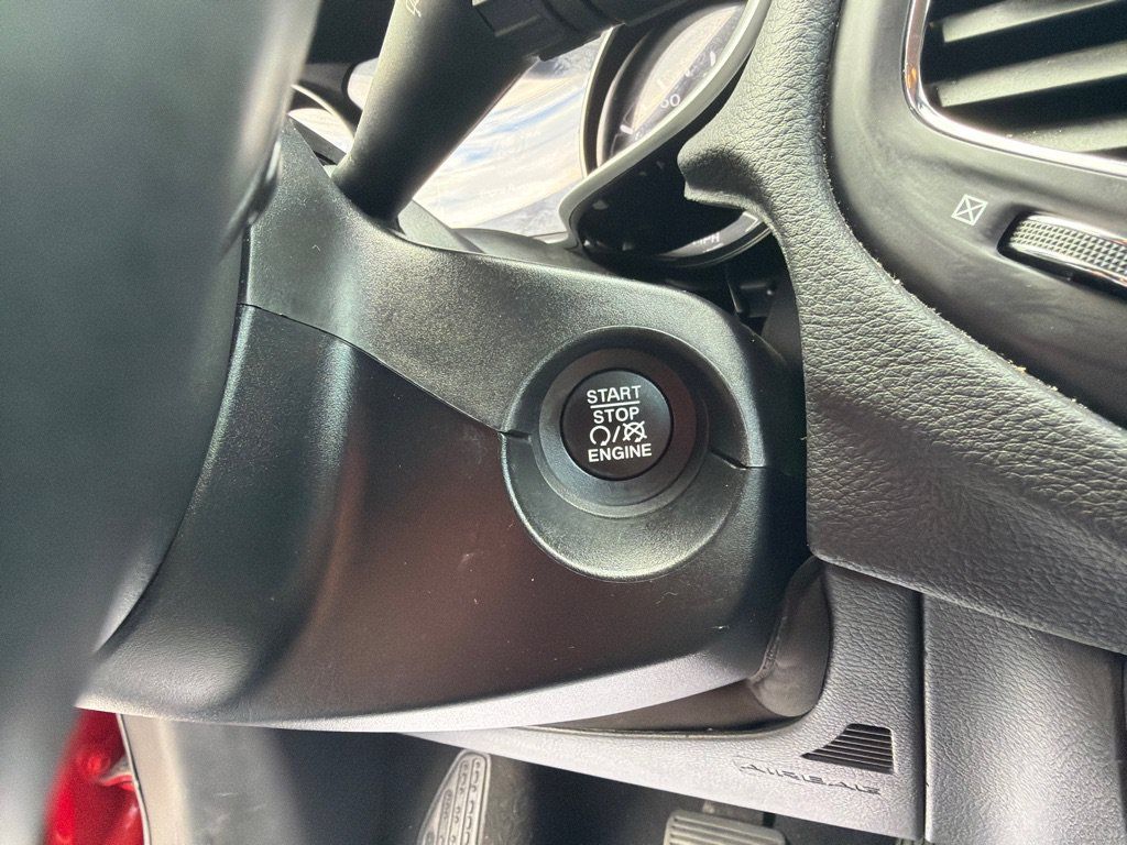 Used 2021 Jeep Compass Latitude w/ Convenience Group AWD/4WD image 46