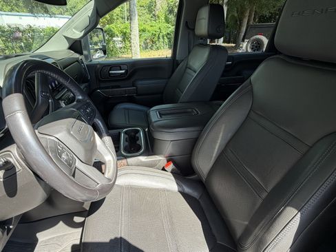 Used 2022 GMC Sierra 3500 Denali AWD/4WD image 14
