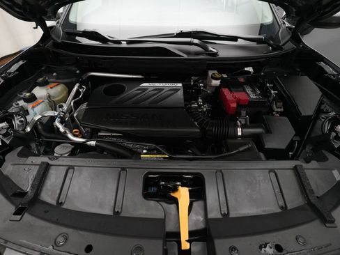 Certified 2023 Nissan Rogue SV image 3