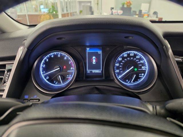 Used 2021 Toyota Camry SE FWD image 14