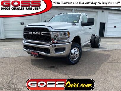 New 2024 RAM 3500 Tradesman w/ Chrome Appearance Group