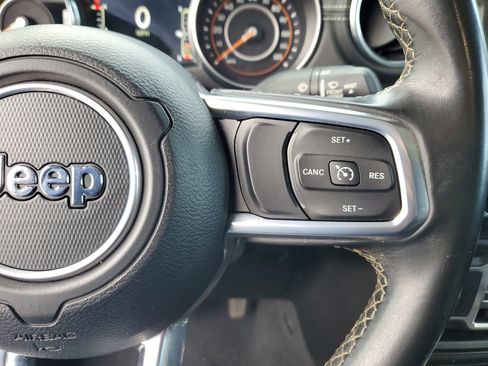 Used 2021 Jeep Gladiator Overland w/ Popular Equipment Package image 24