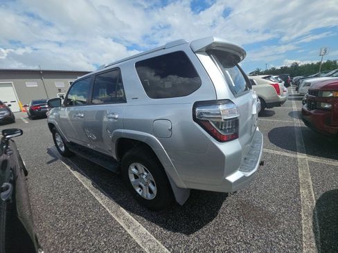 Used 2016 Toyota 4Runner SR5 Premium AWD/4WD image 6